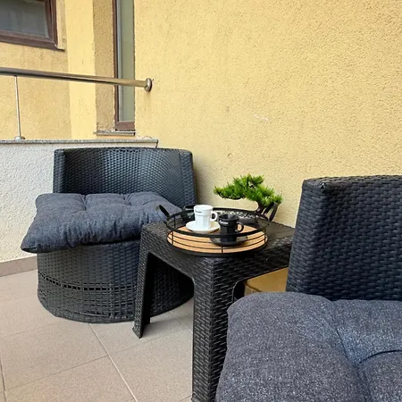 Moonlight Apartament *